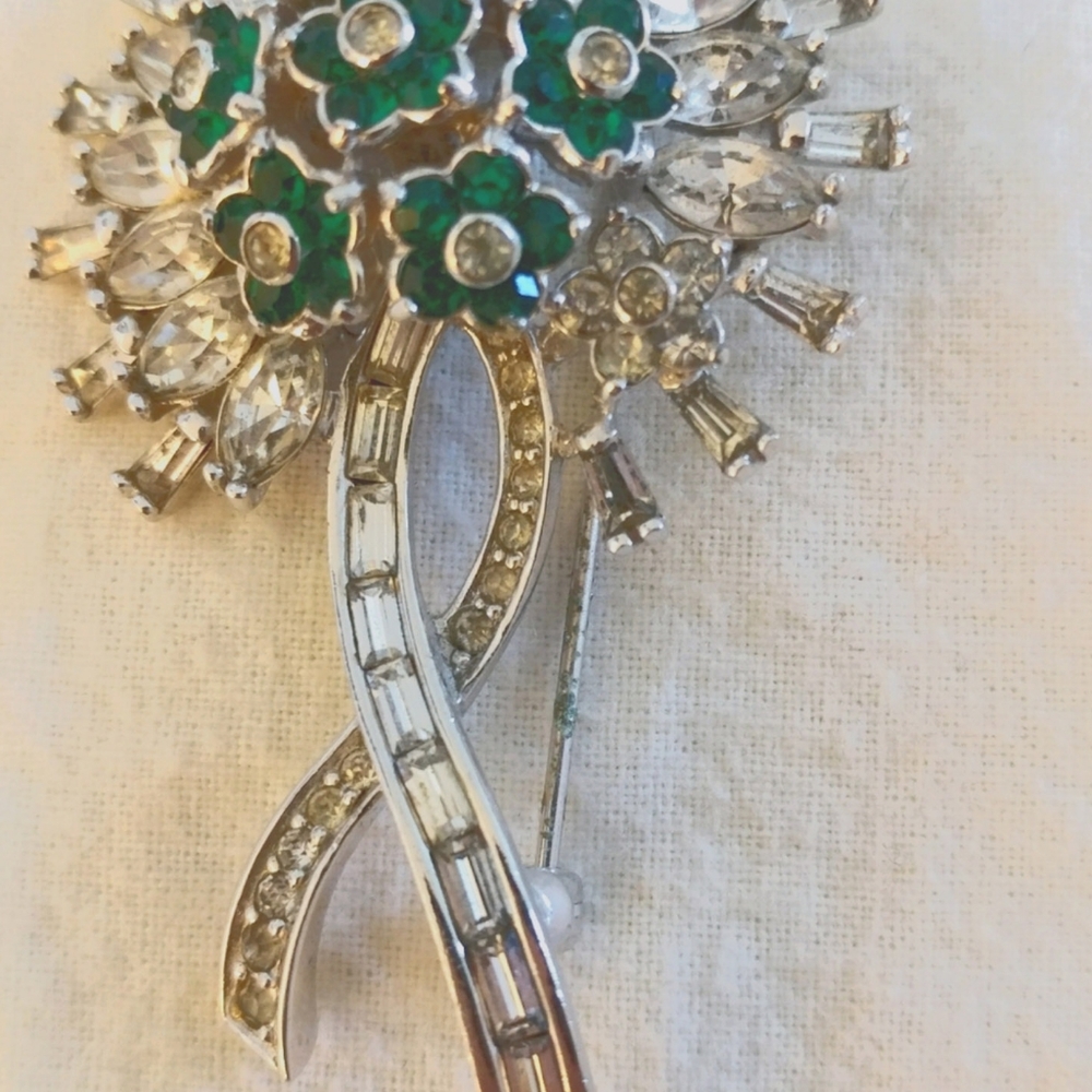 Brooch